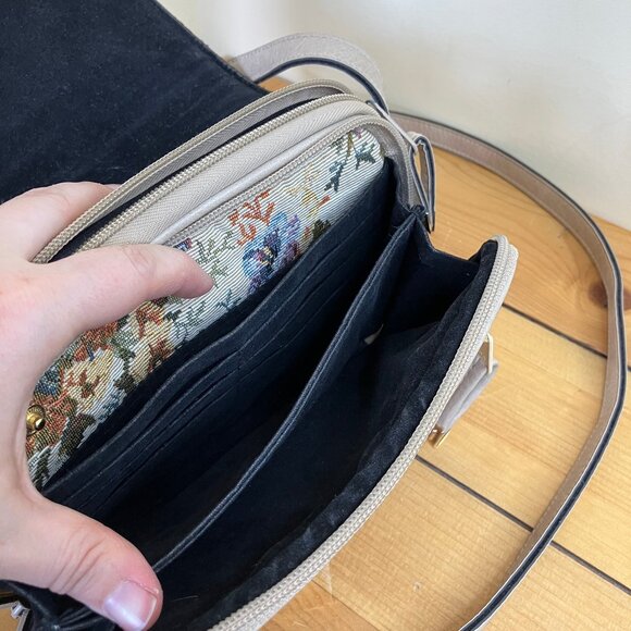 Cornell Floral Tapestry Purse Beige Faux Leather Multi-Pocket Magnet Clasp - Picture 6 of 13